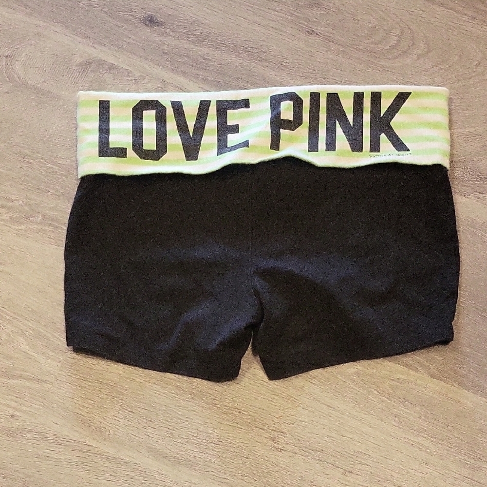 PINK Victoria's Secret Women's Black Shorts